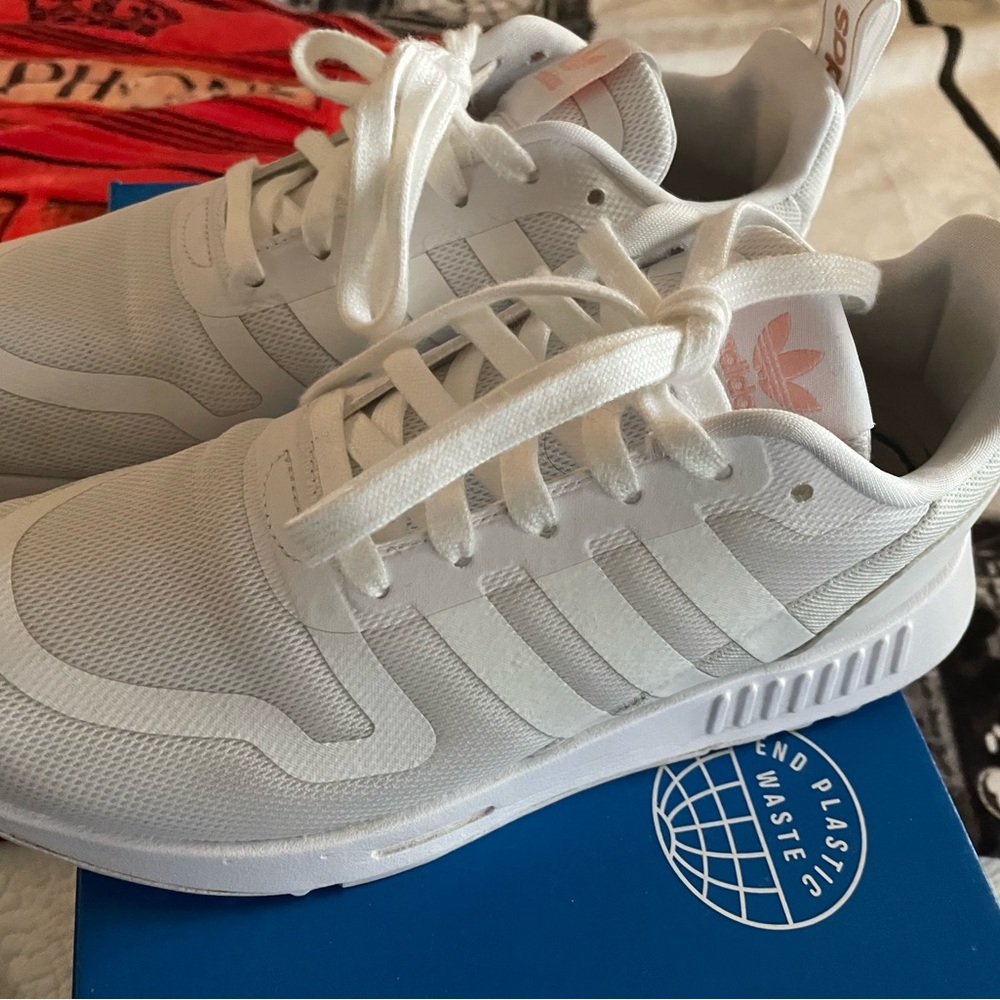 Adidas tennis shoes